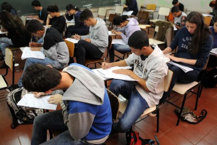 enem:-60%-dos-candidatos-em-goias-sao-mulheres