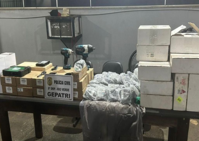 ex-funcionarios-invadem-empresa-e-furtam-r$-700-mil-em-equipamentos-agricolas-em-rio-verde