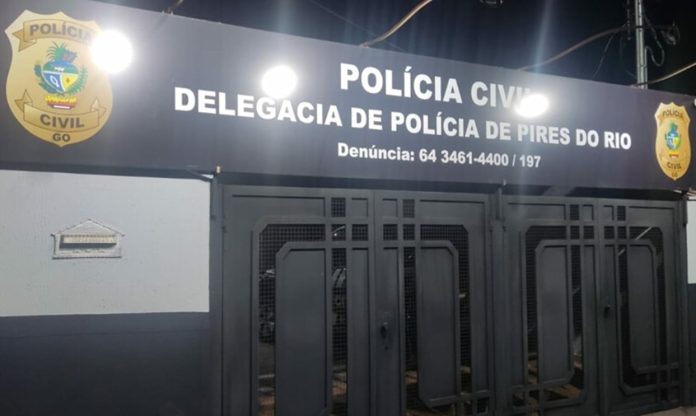 homem-agride-a-esposa-e-a-mae-e-destroi-casa-no-interior-de-goias