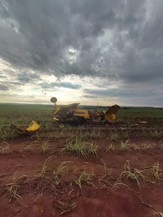 piloto-morre-em-queda-de-aeronave