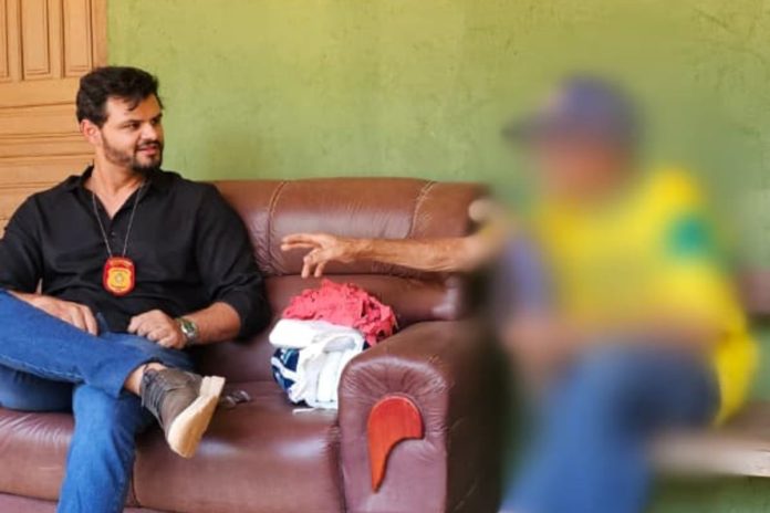 mulher-e-presa-por-manter-marido-idoso-e-filho-com-paralisia-cerebral-em-carcere-privado