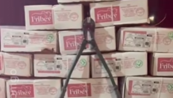 carga-de-carne-avaliada-em-r$-55-mil-e-recuperada-apos-ser-furtada-em-anapolis