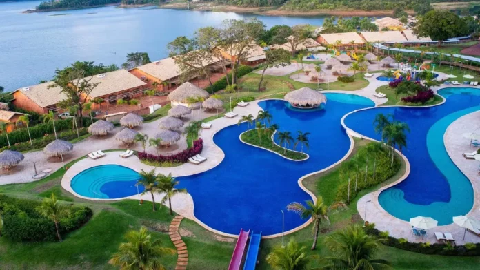 60-ilhas-e-5-mil-metros-de-piscinas:-conheca-resort-comprado-por-goiano-e-que-pertenceu-a-familia-toffoli